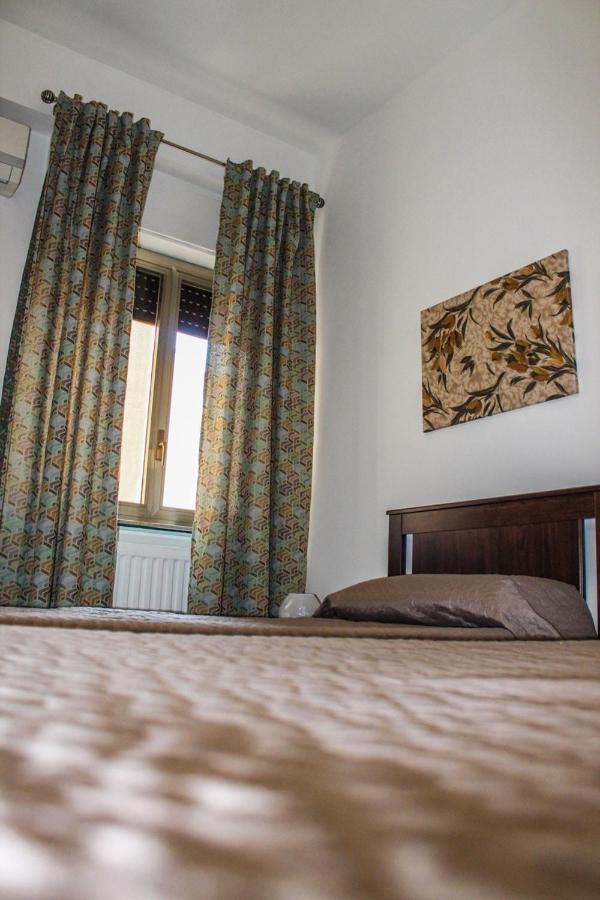 ホテル Alexander House パレルモ エクステリア 写真
